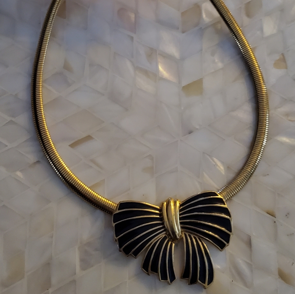 Trifari Vintage Gold Tone Black Enamel Bow Necklace